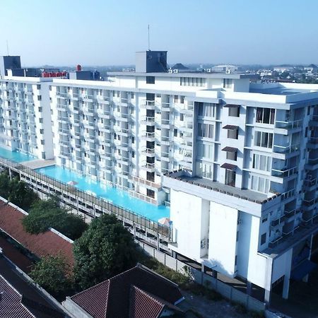 Indoluxe Rent Apartment Maguwo Bagian luar foto
