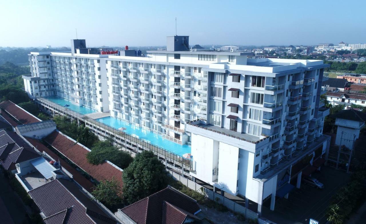 Indoluxe Rent Apartment Maguwo Bagian luar foto